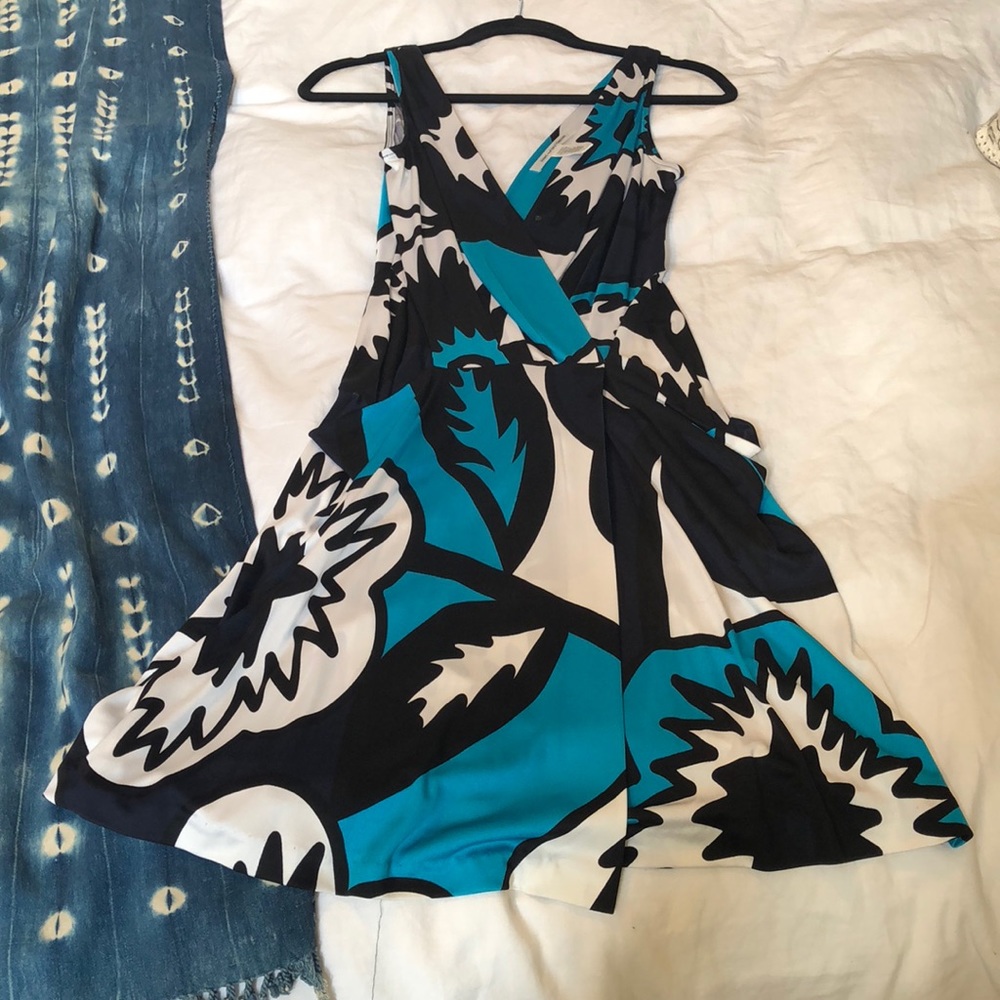 Diane Von Furstenberg print dress -size 2